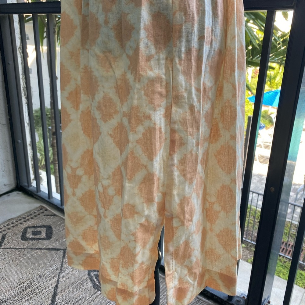 Girls skirt with small sluts on each side